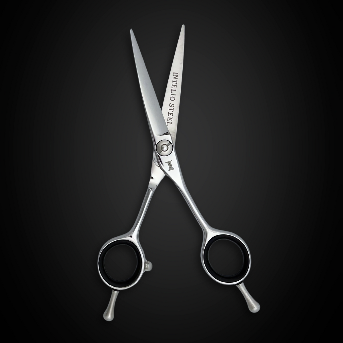 Intelio Elite Powder Steel CH55R cutting shears on dark background